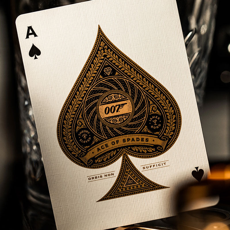 a de picas de baraja james bond 007